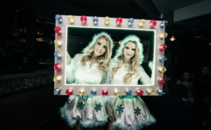 LED Walkabout Frames – Rectangle Circus Bulb – Winter