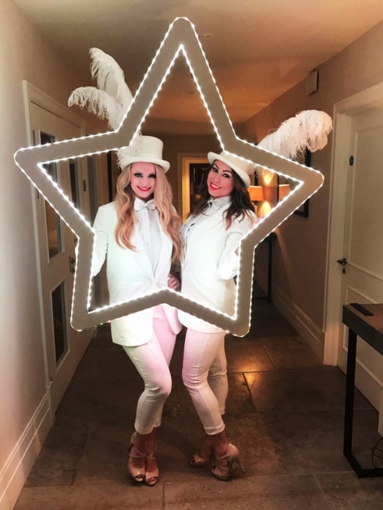 LED Photo Frame – Star – White Suits